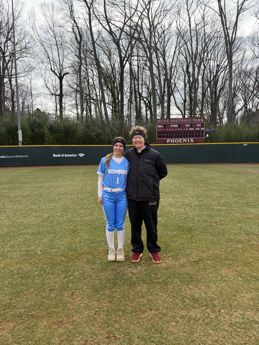 Thank you <a href="/ElonSoftball/">Elon Softball</a> and Coach Bo and all the coaches and players for an amazing camp this weekend! <a href="/CoachSophDevesa/">Sophia Devesa</a> <a href="/CarleyDavis22/">Carley Davis</a> <a href="/VABombersMills/">VA Bombers 29/30 National Mills</a>