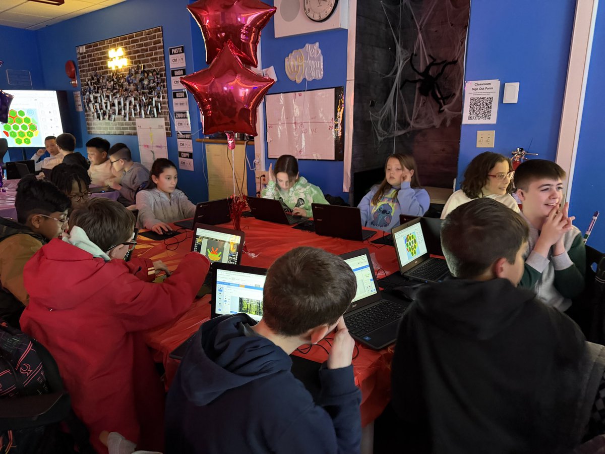 Ms. Deninno👩🏼💻👾 tweet media