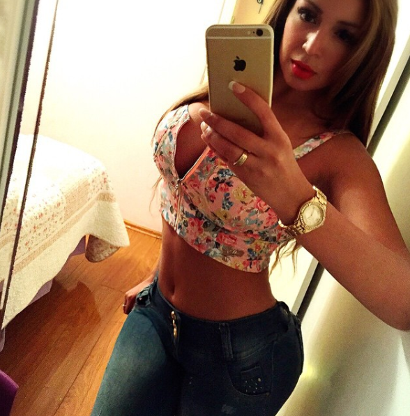 Katia 5645947312 tweet media