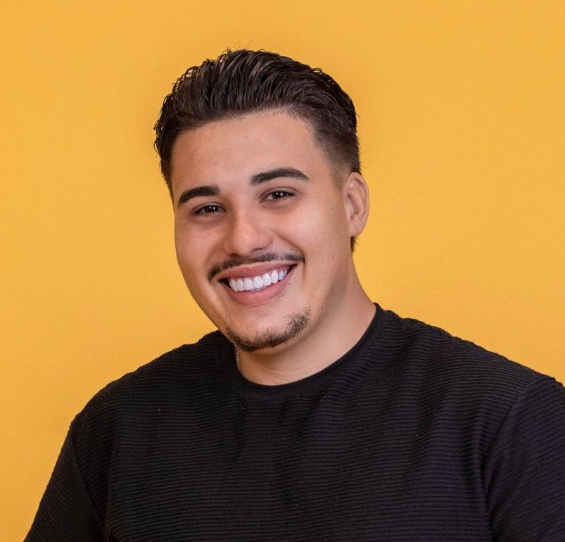 poptime's tweet image. Defina Pedro em UMA palavra.