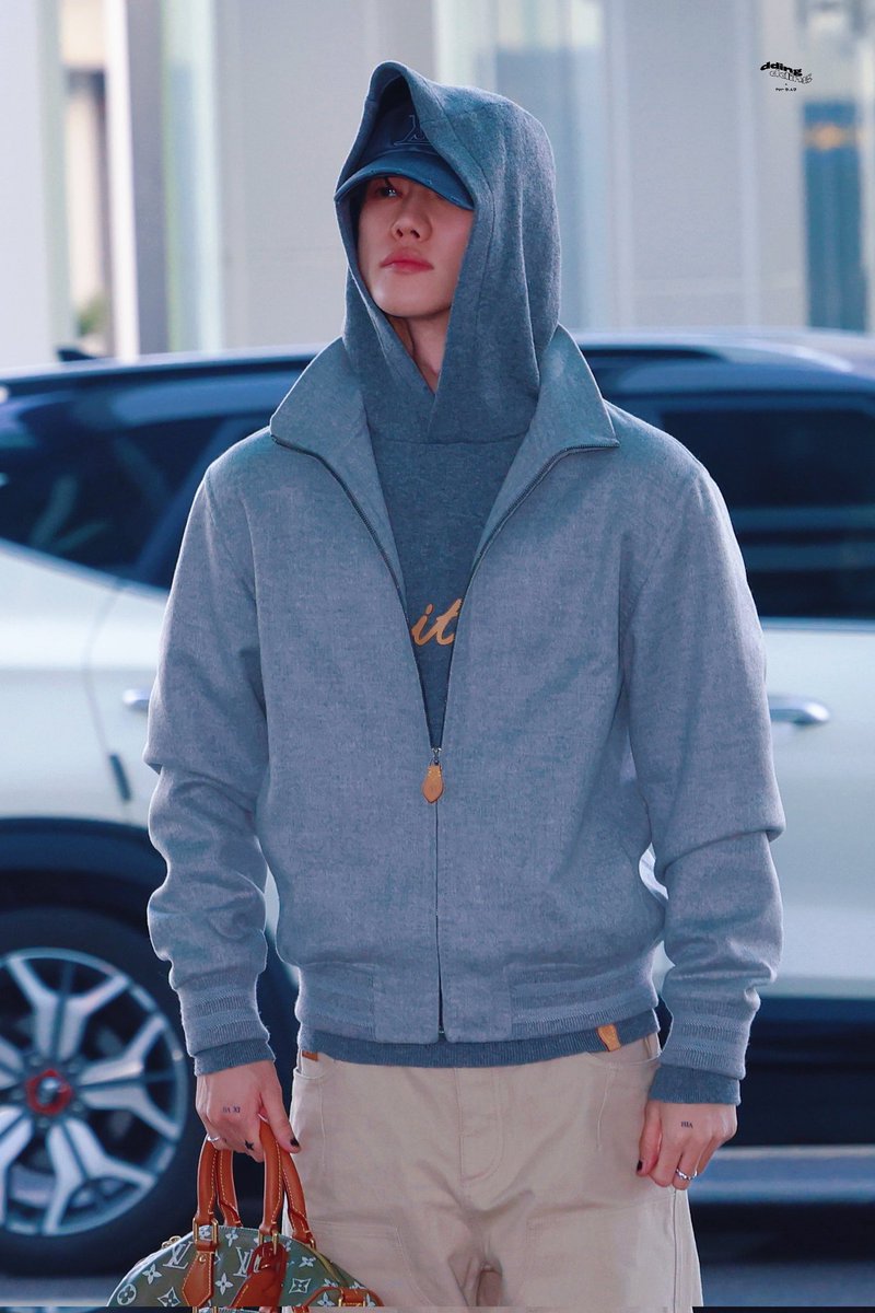 dding_813's tweet image. 260117 ICN 출국

#디에잇 #THE8
#서명호 #徐明浩 #ミンハオ
#세븐틴 #SEVENTEEN