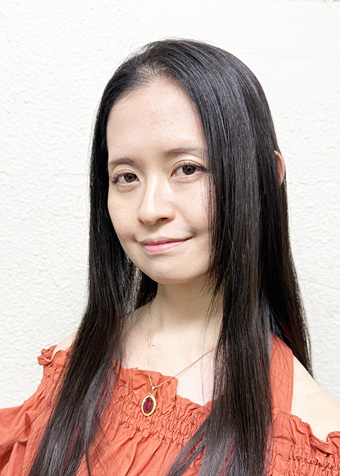 2024年の芝居塾で出会った雅さんが、G/9の仲間入りをすることになりました！「ミスキャスト」や「不思議の国のアリス」など、これまでも素敵な演技を届けてくれた雅さん。これからは事務所の一員として、さらにパワーアップした姿をお見せできると思います。ぜひ温かい応援をよろしくお願いします！