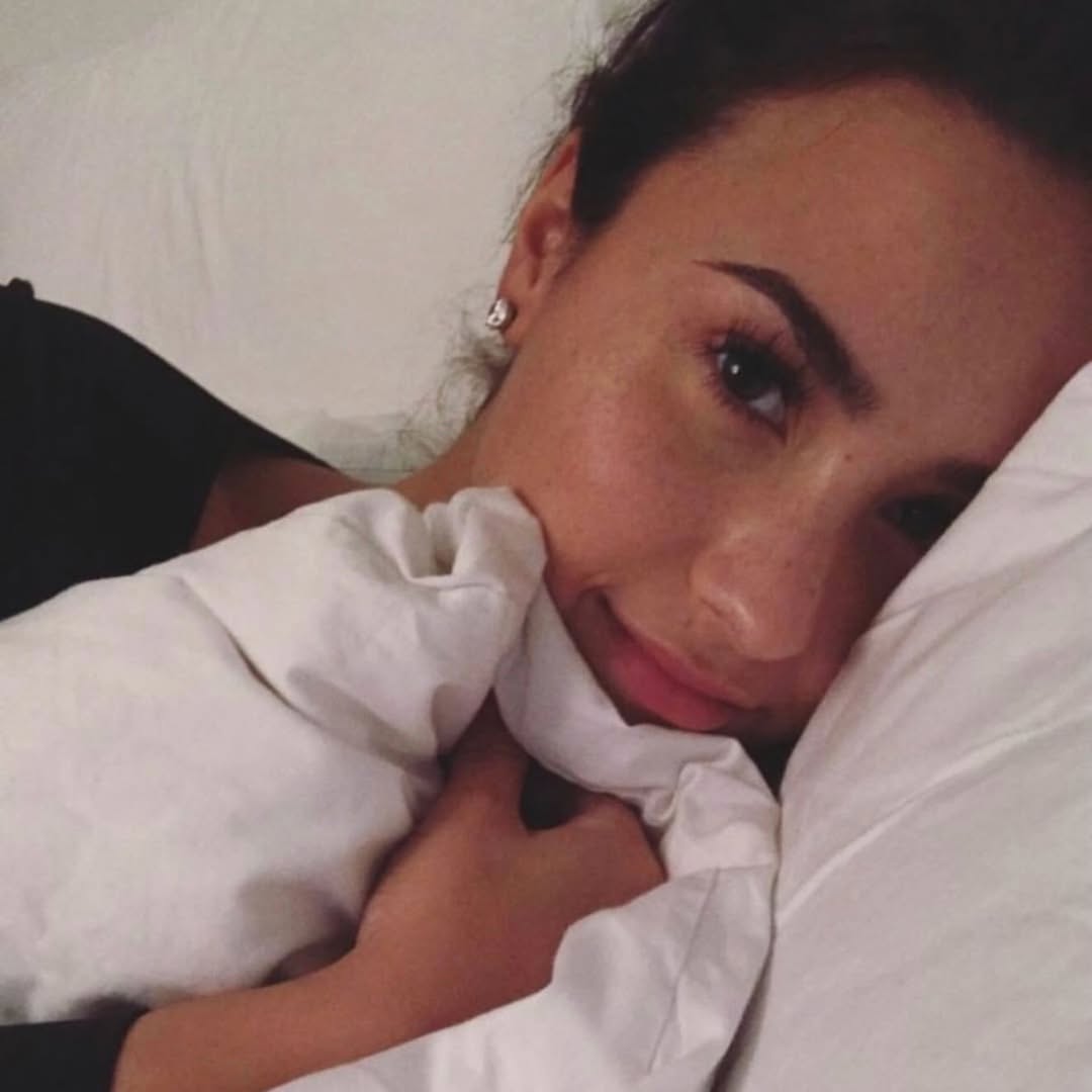 portallovato's tweet photo. “2016 ligou”

📸 | Demi Lovato via Instagram ao som de Body Say. https://t.co/MhB5pY8TBF