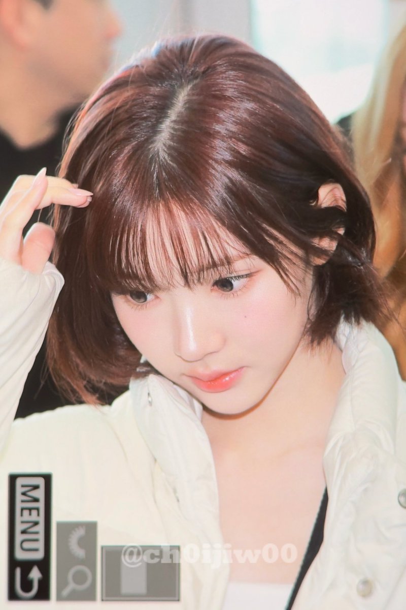 danbaljiwoo's tweet photo. 260117 빨머쮸제비진짜저요,,,,,,, #지우 #Hearts2Hearts https://t.co/2PURgAJt8i