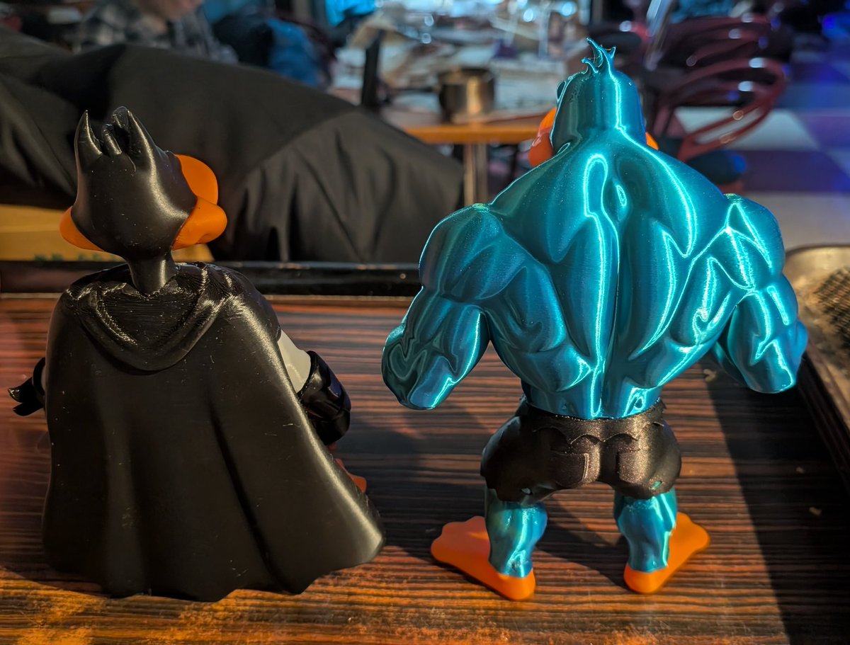 Raymond3dcorner's tweet photo. @Creality3dP 

I am a Maker from Canada 🇨🇦
The Daffy x Batman + Daffy x Hulk. 

Printer : Creality K1 Max + Cold Plate + Space Pi Plus filament dryer. https://t.co/l2kYJZzzJg