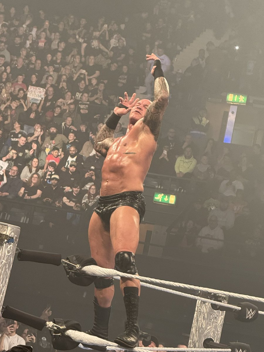 I HEAR VOICES IN MY HEADDDDDD