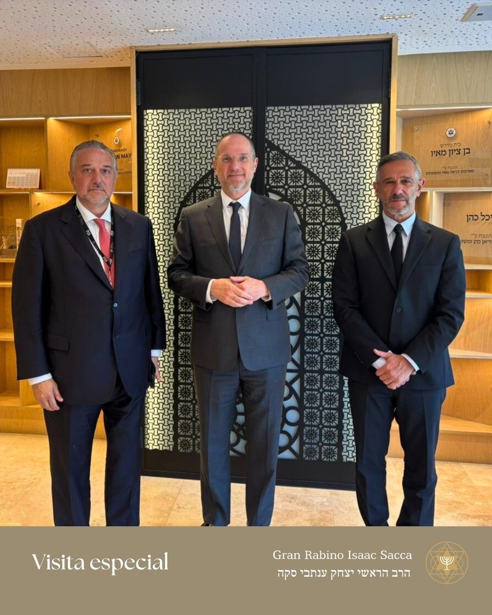 isaacsacca's tweet photo. Recibimos en el Centro Menora | Chella & Moise Safra para la Juventud la distinguida visita del Dr. Carlos Tonelli, director de la Policía de Seguridad Aeroportuaria (PSA), y de Fernando Kusnier, jefe de Gabinete del Ministerio de Seguridad de la Nación.

Destacamos su calidad humana y profesionalismo y agradecemos su permanente compromiso, dedicación y trabajo en la protección y el cuidado de la sociedad. Que Dios los bendiga.
@PatoBullrich @seguridadpsa @FKusnier  #sociedad