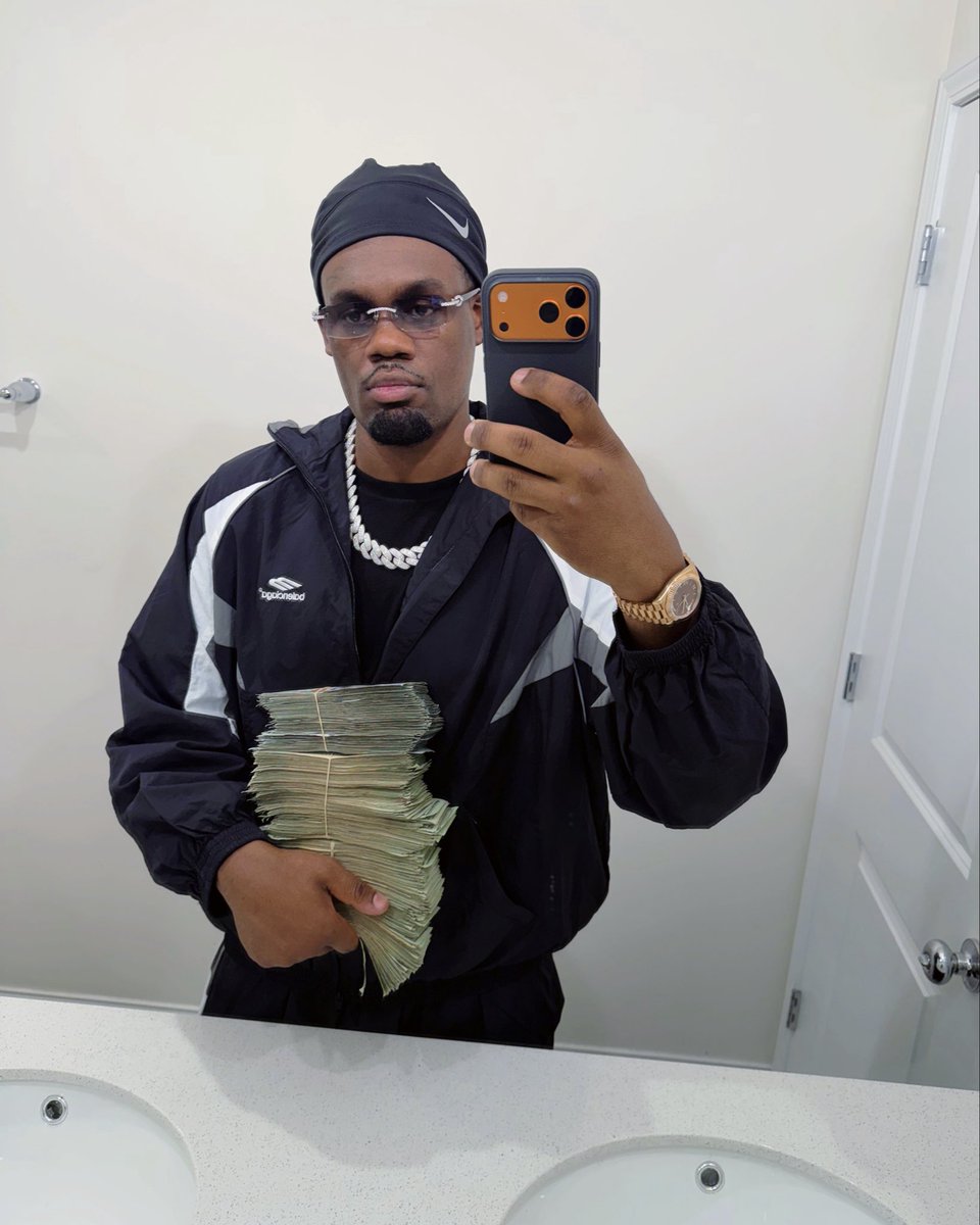 UglyGod's tweet image. Show me how you different than the rest. 🥇