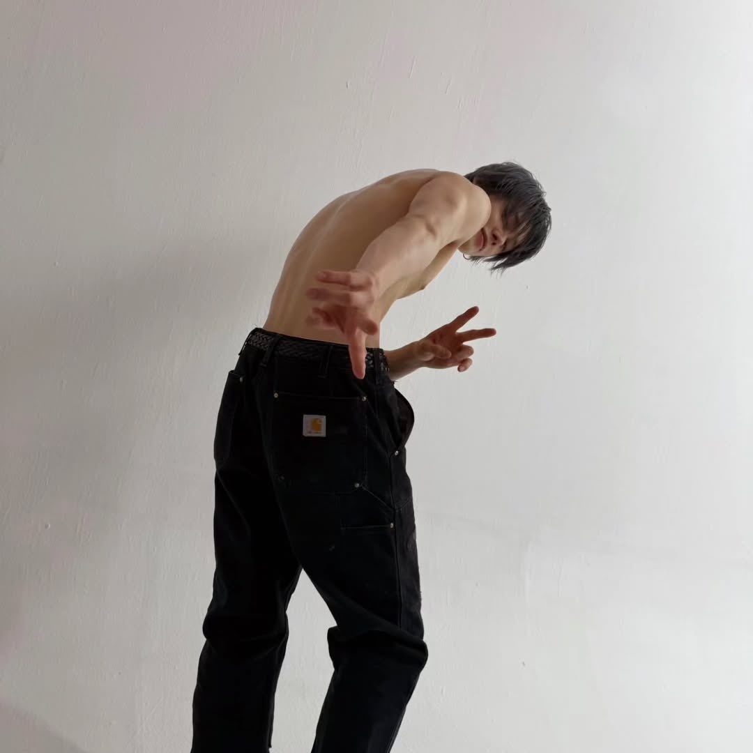 yzzuns's tweet image. getting ready                             to make history