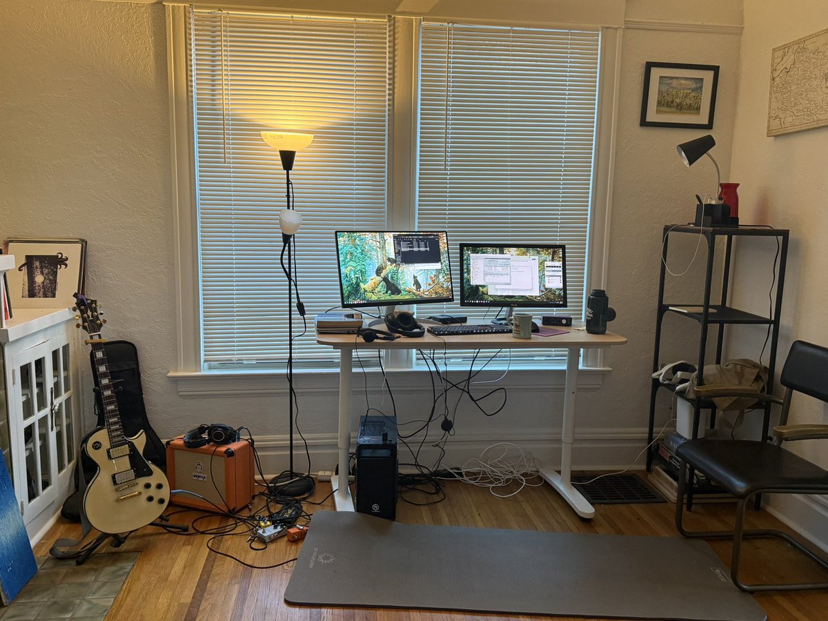 davrycrostack's tweet image. Nerd culture