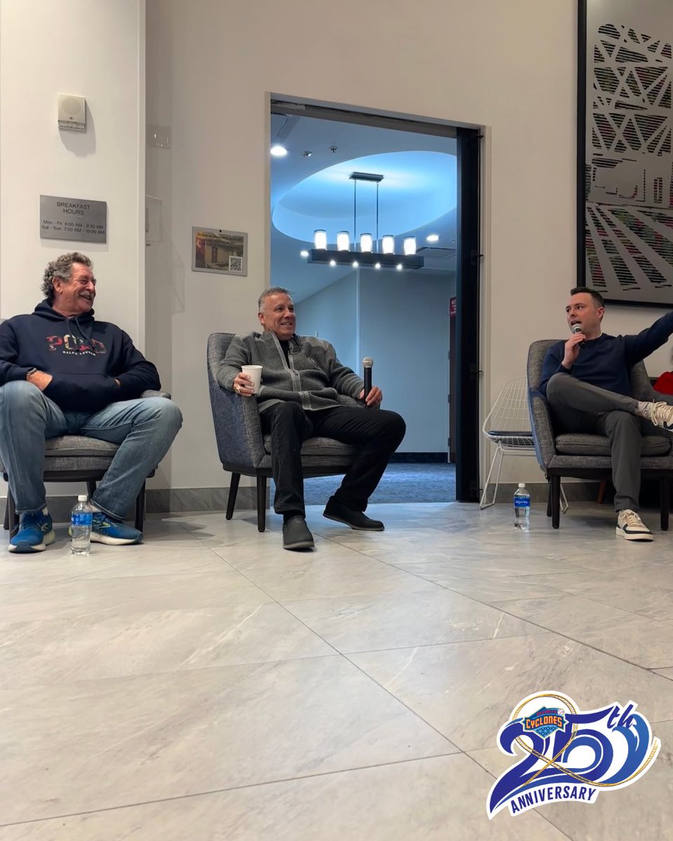 BKCyclones's tweet image. Last night, we held our Kickoff to 25 Years of Amazin’ event featuring Bobby Ojeda, Frank Viola, and Keith Raad. It was a great night bringing the Cyclones community together to talk baseball! 💙⚾️