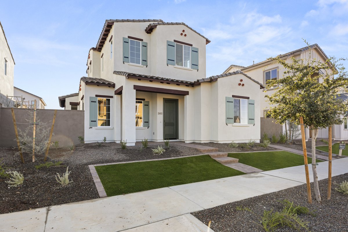 LiveUnionPark's tweet photo. Visit the Retreat Collection by Cachet Homes in Union Park to tour a featured move-in ready of the Harmony plan on homesite 66. This home features 2,518 SF of open concept living space, 4 bedrooms, 3.5 bathrooms, a versatile loft, and a 3-car garage. https://t.co/8xA65YDpgm https://t.co/UxgQiE3xtL