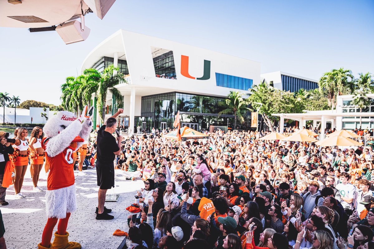 CanesFootball's tweet image. One team. One university. One heartbeat. 

Thank you for coming out to today’s pep rally on campus, Canes Family! 🙌