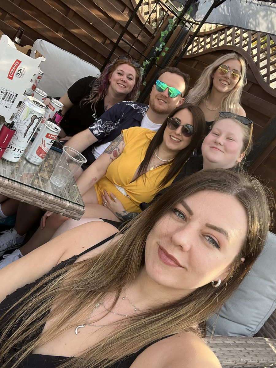 TwoShayde 👽 tweet media