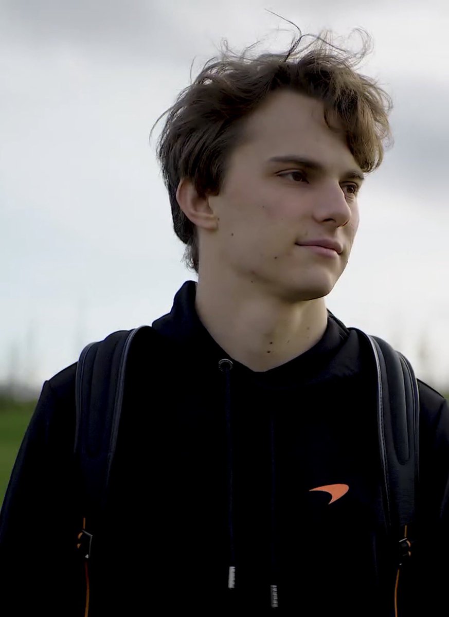 dearosc's tweet image. Uau, eu sou uma mulher tão fraca! 🫠