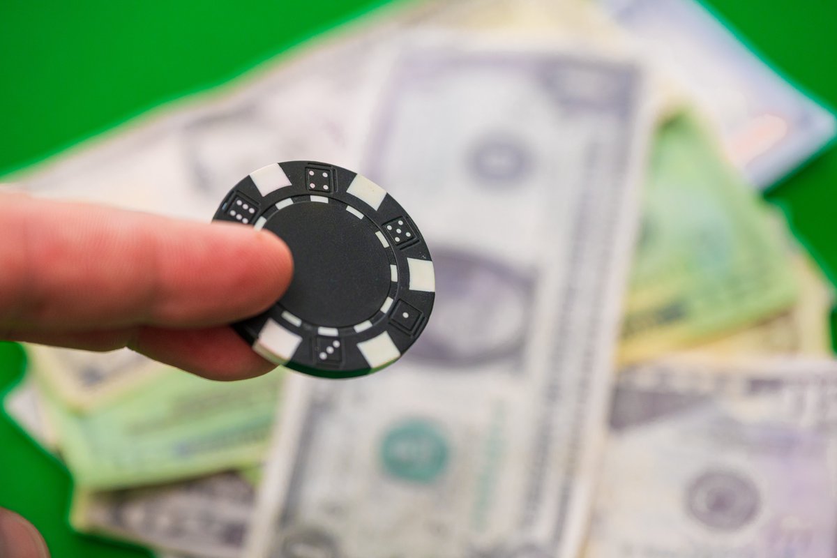 You got a $100 gaming chip in your hand. Which casino you going to and what ya playing?

#tunicams #alwaysawinner