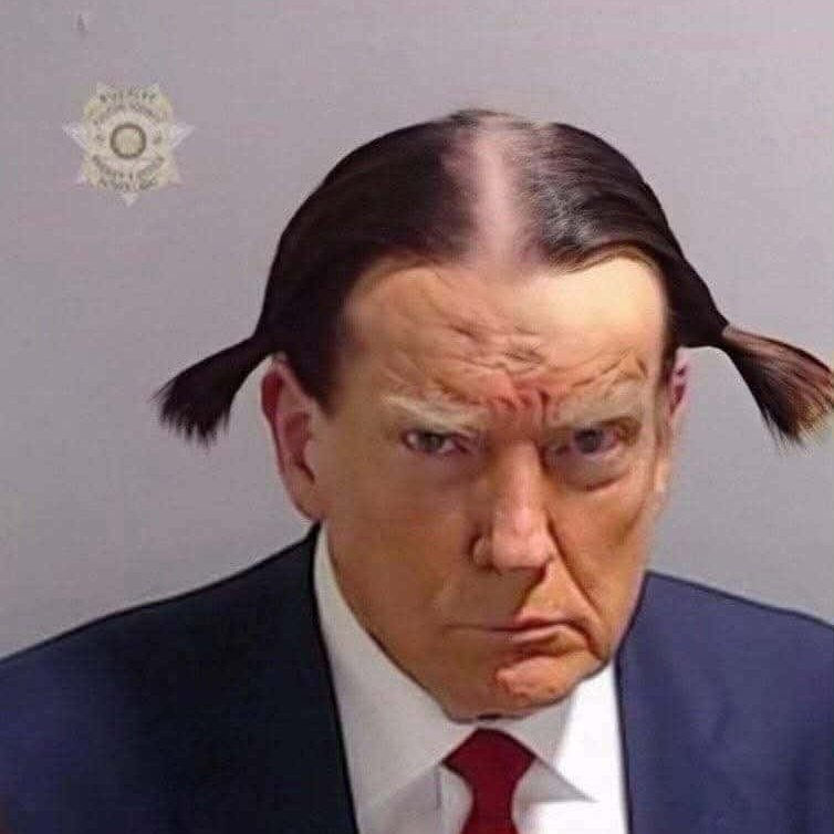 <a href="/LePapillonBlu2/">ᗰᗩƳᖇᗩ</a> trump mad. 😡