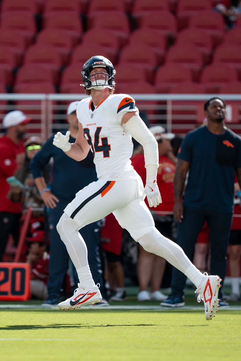 ZacStevensDNVR's tweet image. Broncos are elevating 7th-round rookie TE Caleb Lohner for Saturday’s playoff game against the Bills (1st @mikeklis9news)

Lohner could be a red zone threat.

If he plays, he’ll be making his NFL Debut.