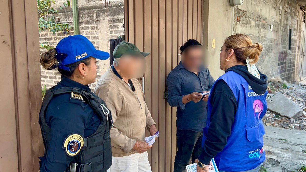 Alcaldia_Coy's tweet photo. ¿Ya te visitamos? 👀

En #Coyoacán la seguridad llega #CasaXCasa.
Estuvimos en la colonia Díaz Ordaz, escuchando a la gente y reforzando la prevención.👮🏽🏡 https://t.co/r7c8US8Ec2
