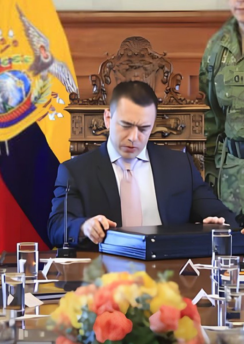 Tio Elmoi.. tweet media