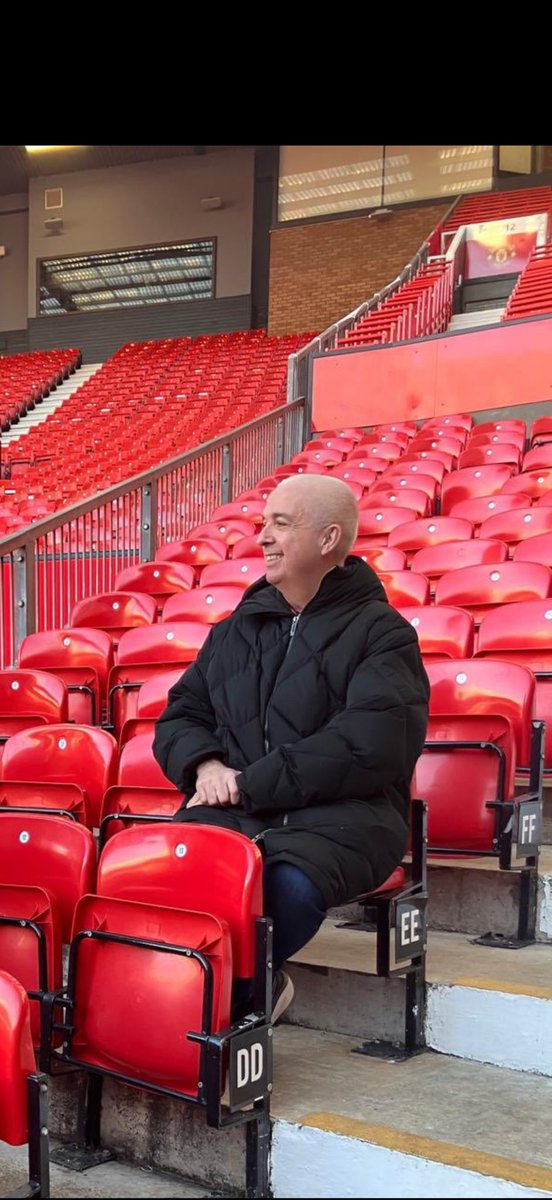 MrBudjie's tweet image. Me @ 10.45am tomorrow after getting 85p off my bovril. #mufc