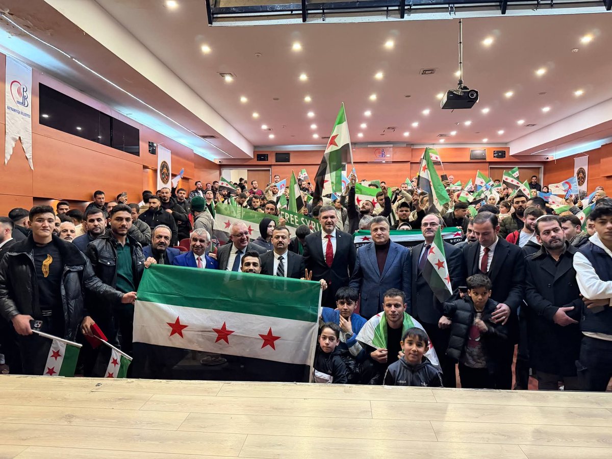 Suriye Arap Cumhuriyeti Cumhurbaşkanlığı tarafından Kürt vatandaşların anayasal, kültürel ve dilsel haklarını güvence altına alan kararnameyi, Suriye’nin çokluk içinde birlik ilkesine atılmış olumlu bir adım olarak karşılıyor; Kürt kardeşlerimizi bu meşru haklarının tanınması