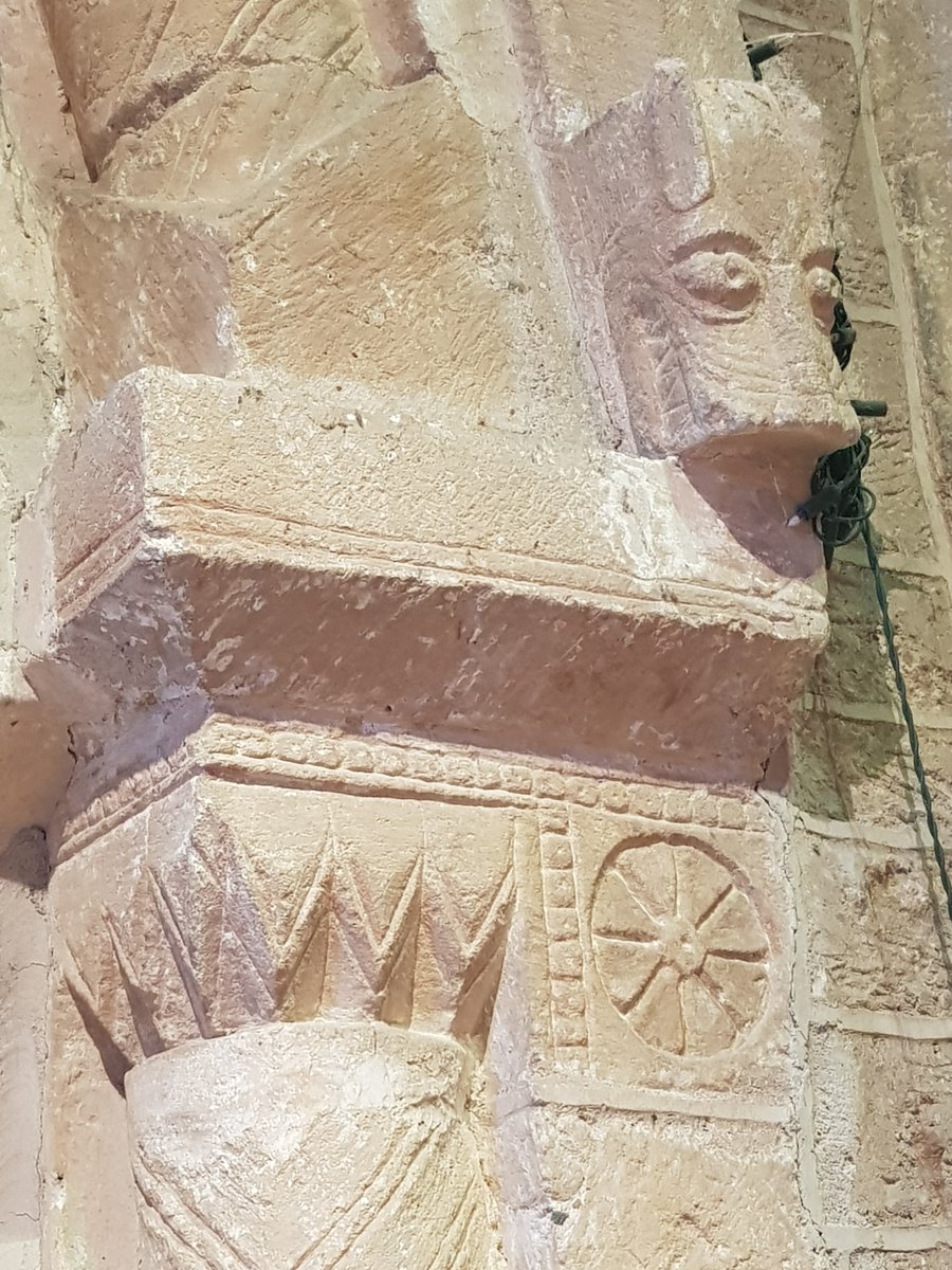 TheHistoryMouse's tweet photo. The only possible choice for #RomanesqueRiday (thanks, Rufus) from the #ScamperDownTheSomersetCoast #PortisheadToWestonSuperMare. This Transitional chancel arch from the crossing drips with Romanesque carving which is steeped in iconography and symbolism. Truly beautiful https://t.co/wBzUvrNu0m