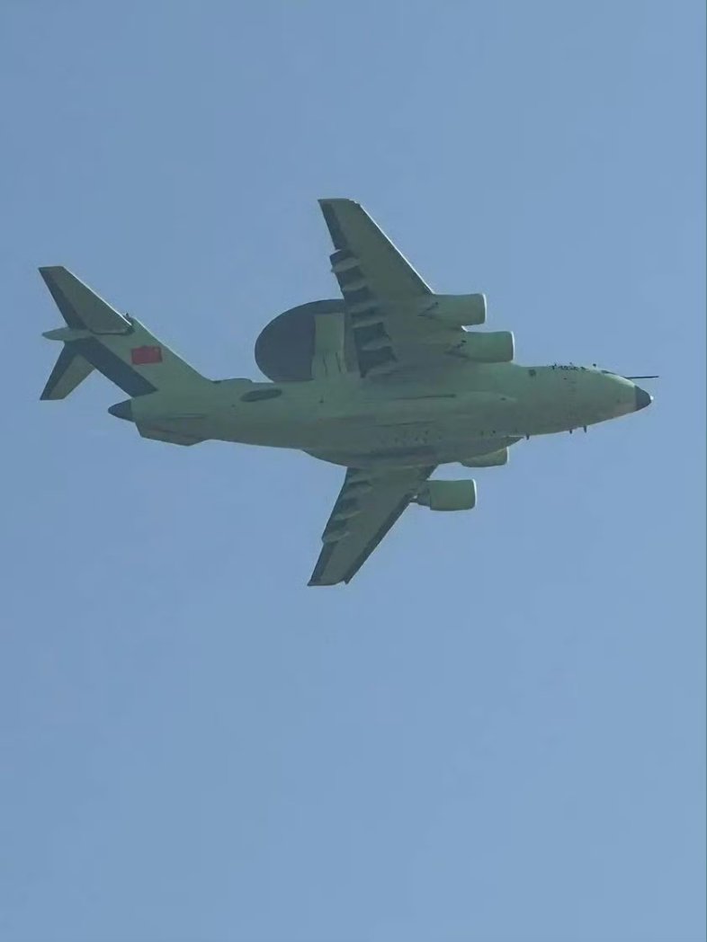 gaofrank75's tweet image. China’s KJ-3000 AEW&amp;amp;C: Y-20B-based, 600km stealth detection, outperforms U.S. E-3. Game-changer for PLA air command. #MilitaryTech #ChinaDefense
