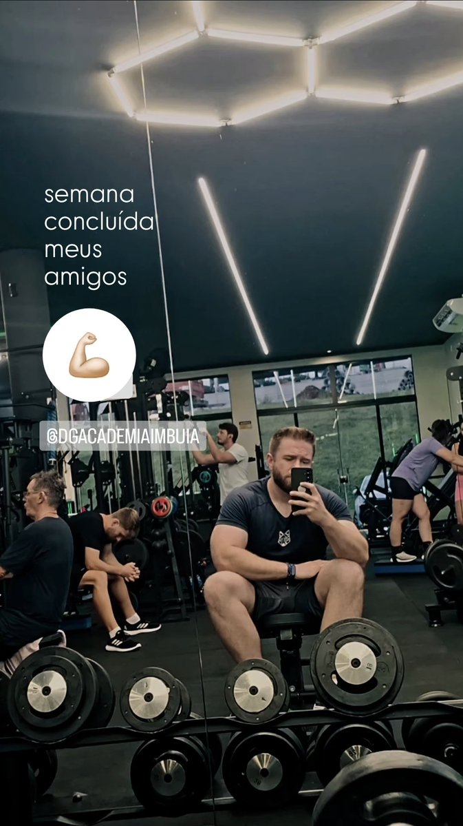 CleberRode's tweet image. do story pra cá 💪🏻