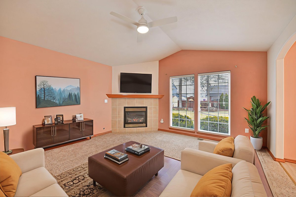 evoreal's tweet photo. Meticulously maintained rancher in Tanager Estates, Mead School District. 4 bed, 3 bath + bonus room with cathedral ceilings, gas fireplace, and finished basement. See More here: https://t.co/a7u50h43Ng #spokanerealtor #meadwa https://t.co/VO90hHHFDb
