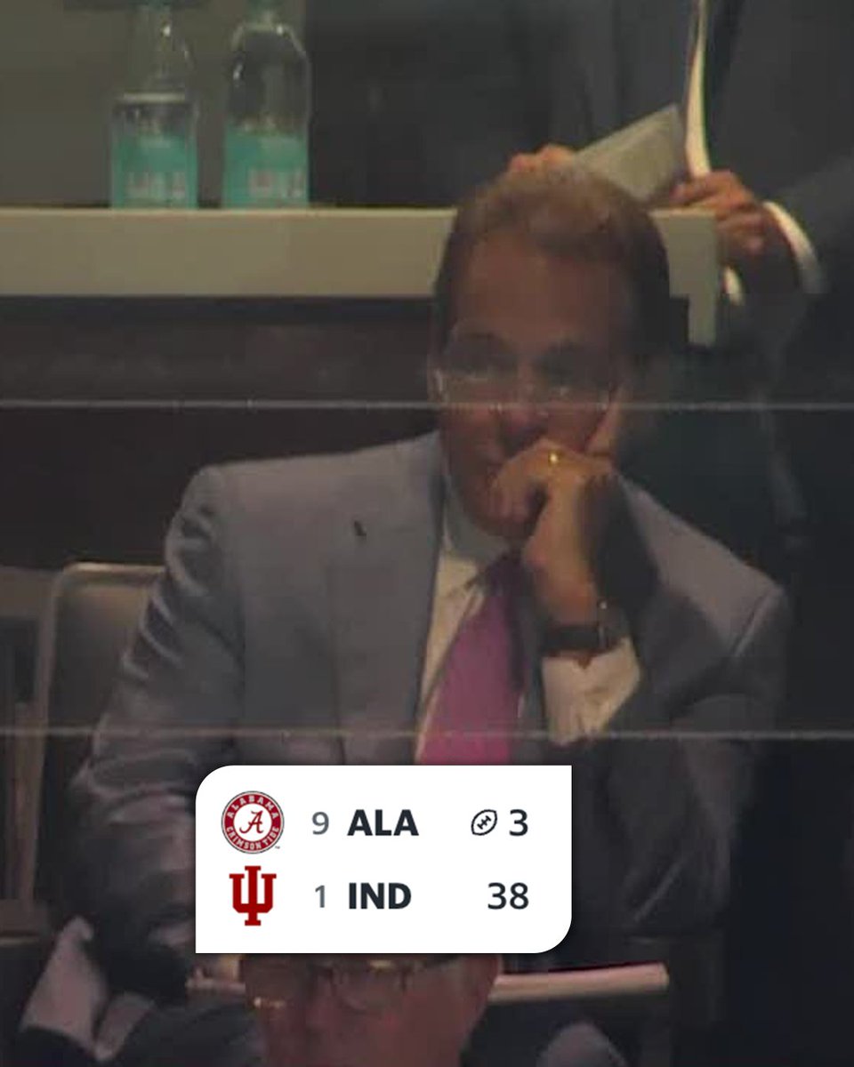 Dallasfanindc's tweet photo. @CollegeFBPortal IT NEVER IS IN THE SEC SINCE THE SABAN ERA FUNNY HOW THINGS ARE NOT DIFFERENT YET? ALABAMA DIDN'T DROP AFTER A BLOW OUT VS GEORGIA? #RollTide #SEC https://t.co/Q0BlRyYQdG