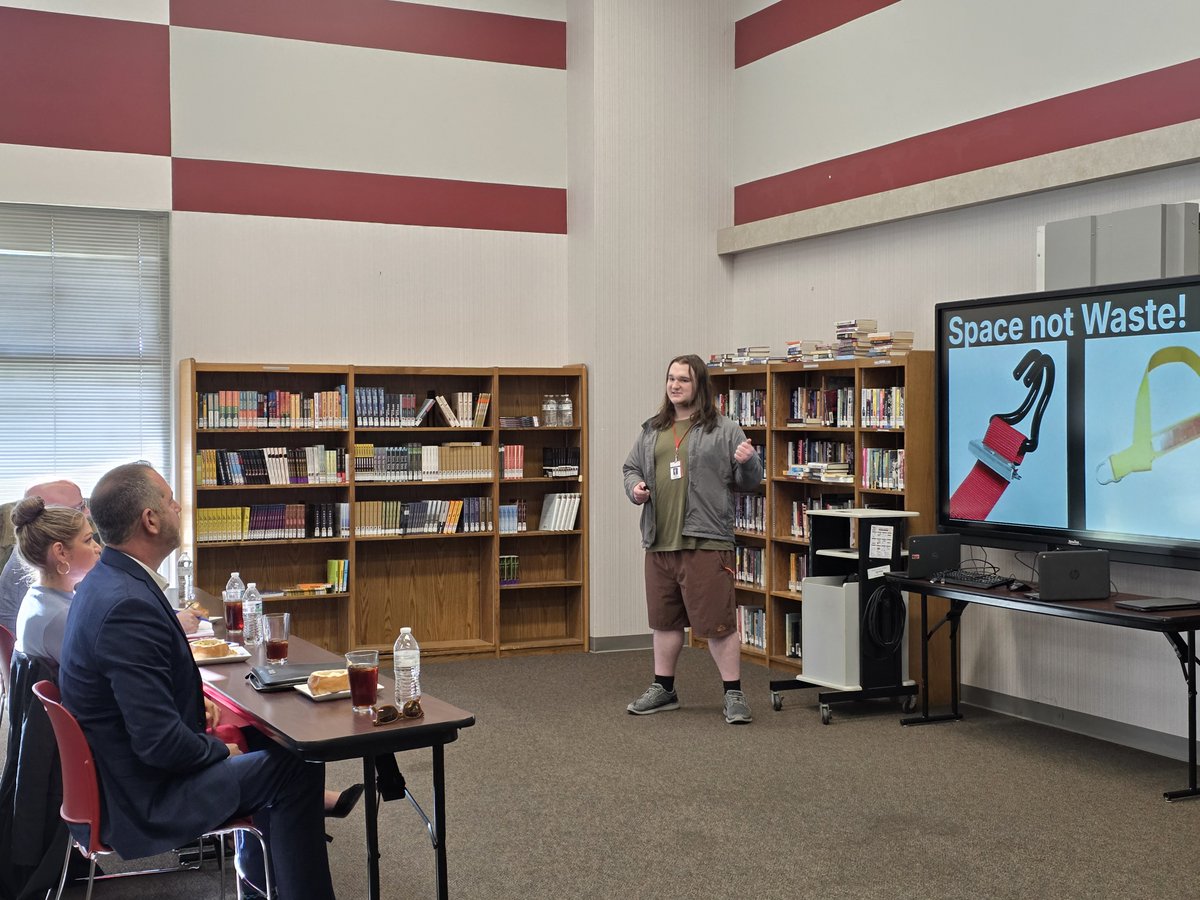 Splendora High School tweet media