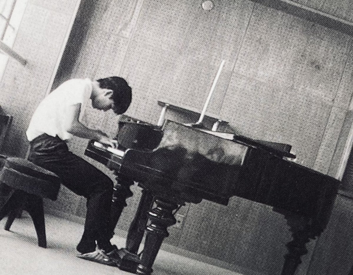 Limited_Night_'s tweet photo. 【今日は何の日】

坂本龍一さん誕生日 
（1952年1月17日-2023年3月28日） https://t.co/9QLO9savYc