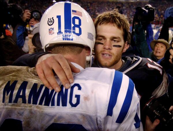 On this date 21 years ago, Tom Brady carried the Patriots to a dominant 20-3 win over the Colts.

Brady had 115 yards on 30 dropbacks (3.83 NY/A)

Brady's teammates ran for 204 yards (5.8 YPC)

The 2004 Colts averaged 34.8 PPG in Peyton Manning's 1st 16 full starts. But Brady