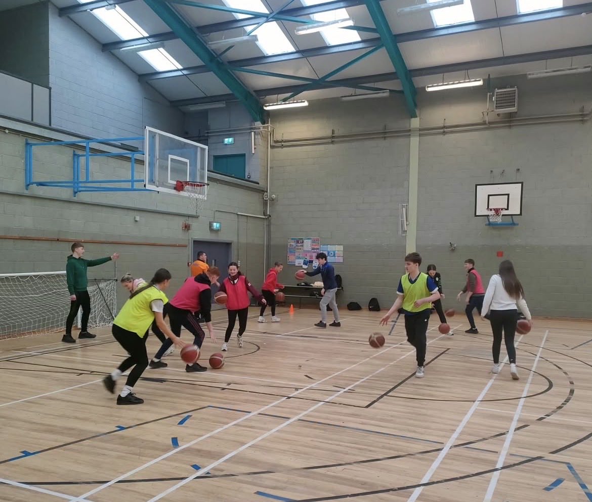 Causeway Comp.School tweet media