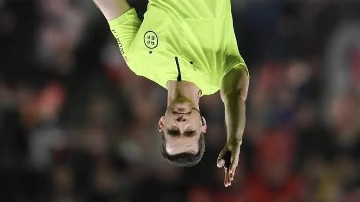 𝒞𝓇𝒾𝓈 tweet media