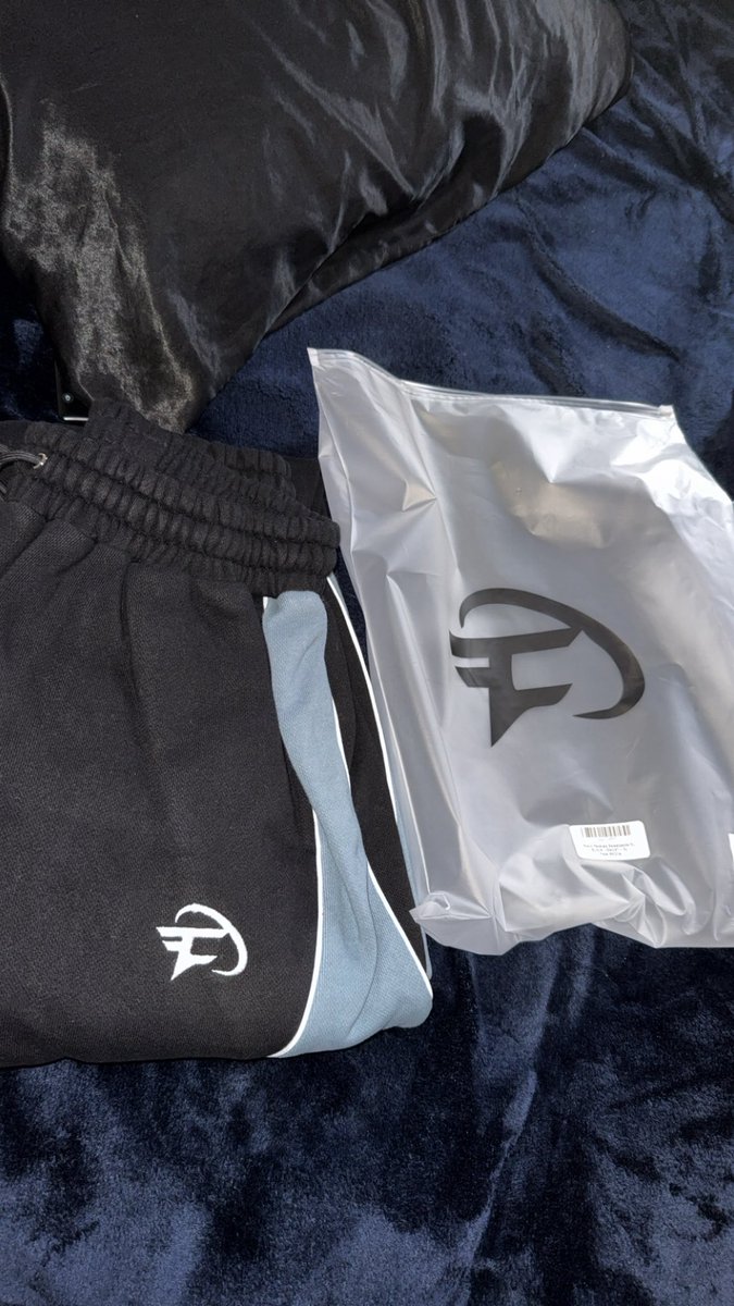 Haven’t kept up with the FaZe boys in a min… but ready to support them! <a href="/FaZeClan/">FaZe Clan</a>