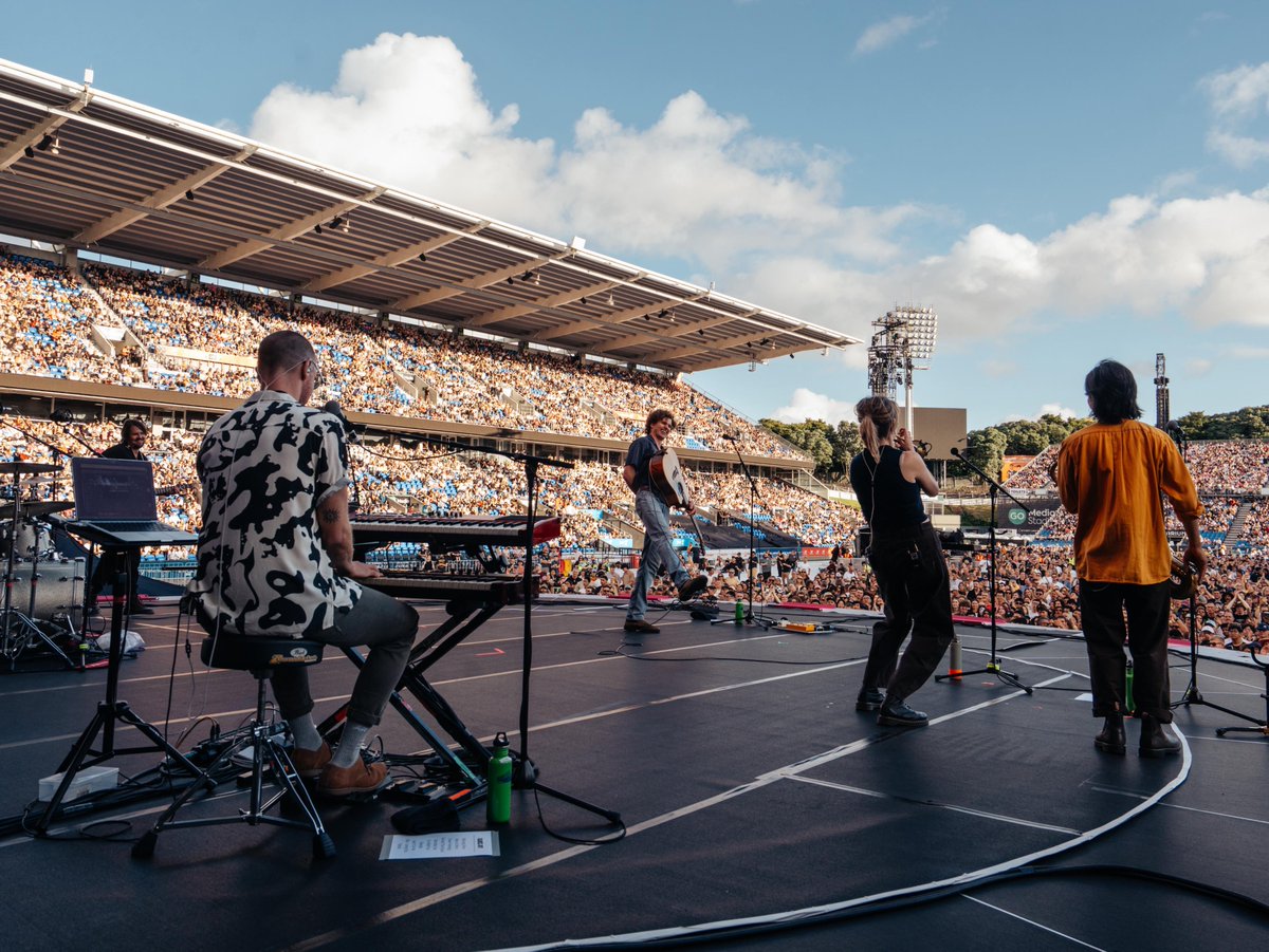 Vance Joy tweet media