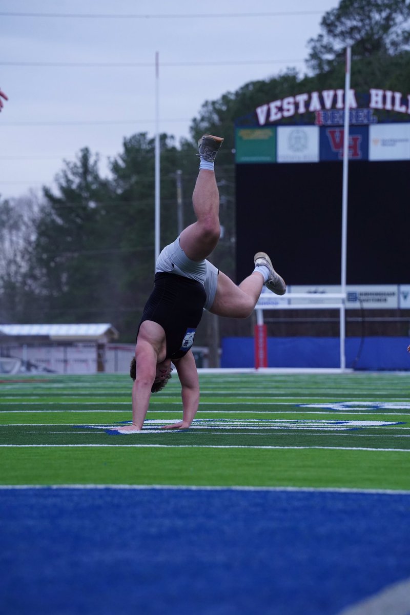 Vestavia Hills Football tweet media