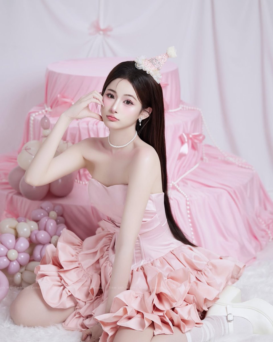 atchatchapey's tweet image. Greetings from my side ✨ every small step matters, and you’re doing amazing. 🦋
ySh

#vip 
RoQH