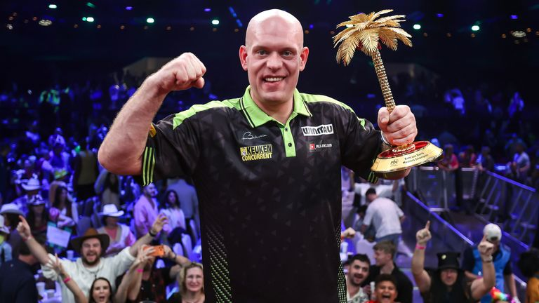 🇳🇱 Michael van Gerwen | Honours Update:

Majors:
3x World Championship (2014, 17, 19)
3x World Matchplay (2015, 16, 22)
3x Grand Slam (2015, 16, 17)
6x Grand Prix (2012, 14, 16, 18, 19, 22)
7x Premier League (2013, 16, 17, 18, 19, 22, 23)
3x UK Open (2015, 16, 20)
4x European