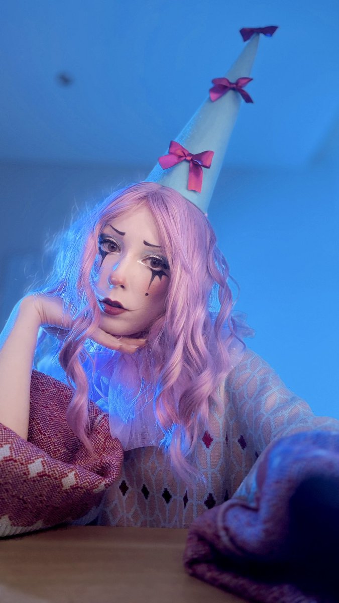 якọв tweet media