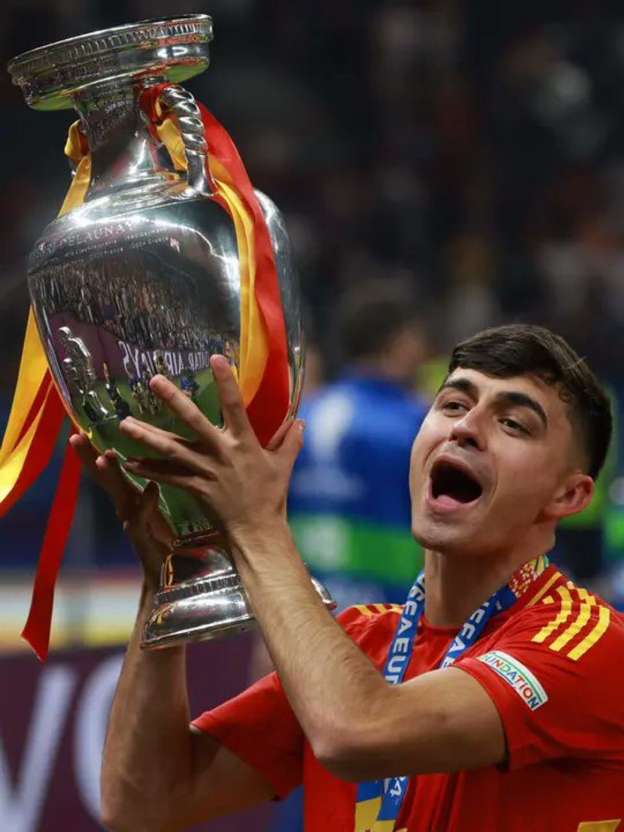 ᴍᴀɴᴜ. tweet media