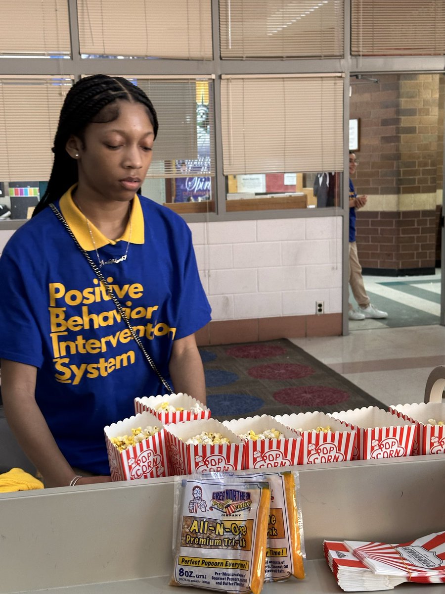 GholsonKnights tweet media