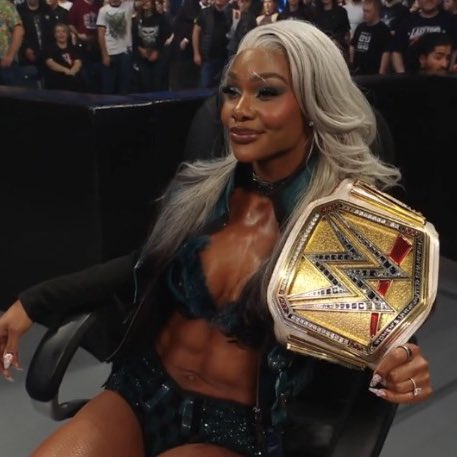 meloismone's tweet image. WOW