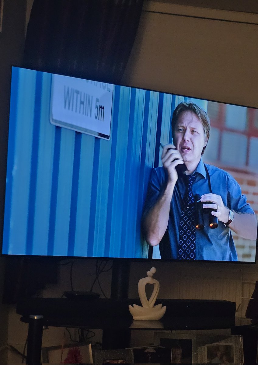 Enjoying CUFFS <a href="/shaundooley/">Shaun Dooley</a> 👏🏼👏🏼👏🏼