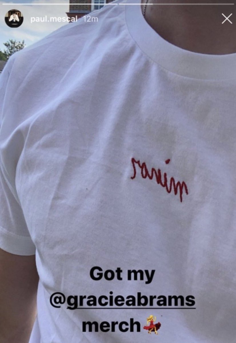 faken1ceties's tweet image. i need a man to plot on me like this bc it clearly worked for gracie