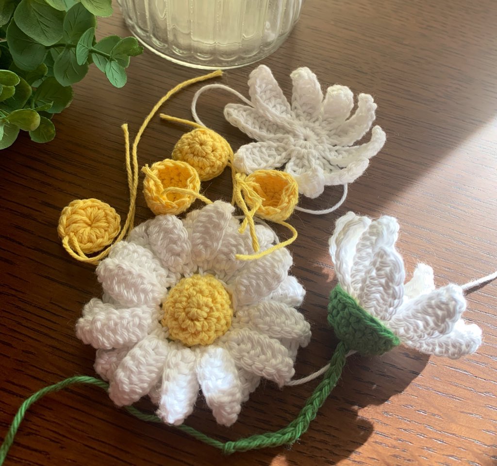 おはようございます🙂‍↕️🌿

皆さん、沢山の応援ありがとうございます🙂‍↕️🌿
一つ一つが大きな励みになります！💓

見様見真似でとりあえずやってみよう！！
ダメならやめればいい！
YouTubeの方が難しいですねー😭💦