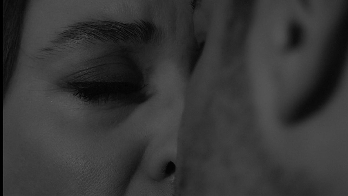 evmalsy's tweet image. kalbimin tekrar yumuşamasından korktum. 
tekrar yakınımda yanımda olmandan korktum.
kokunu tekrar almaktan korktum.

#EvrimAlasya #BarışKılıç
#KıvMer #EvBar