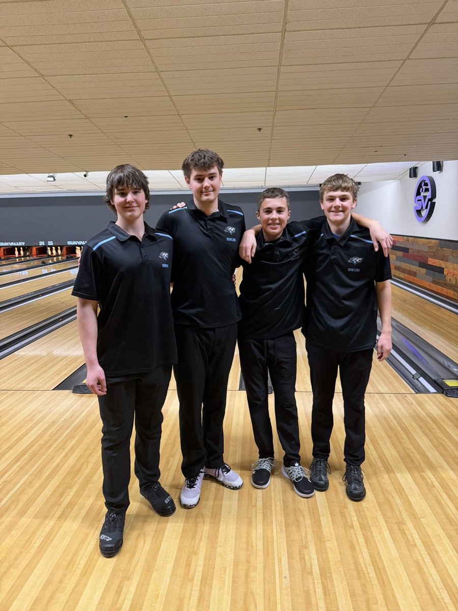 ENWolvesBowling's tweet image. Boys All Conference Team:

Zander Limbeck 🥇
Isaac Meissner 🥉
Paxton Leesley 6️⃣th
Ayden McCarthy 8️⃣th